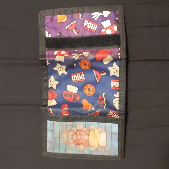 Nintendo, vintage 1990 Velcro trifold Mario wallet with hologram on front - Picture 4 of 7